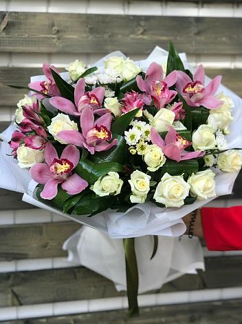 Букет цветов из: Розы и Хризантемы в Теплоозерске