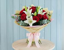 Букет цветов из:  Лилии и Розы в Теплоозерске