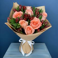 Букет цветов из:  Розы и Альстромерии в Теплоозерске