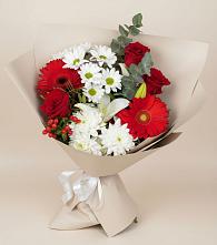 Букет цветов из:  Розы, Хризантемы, Герберы и Лилии в Теплоозерске