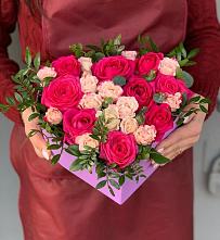 Цветочная композиция из Розы в коробке #REPLACE_PRED# Теплоозерске