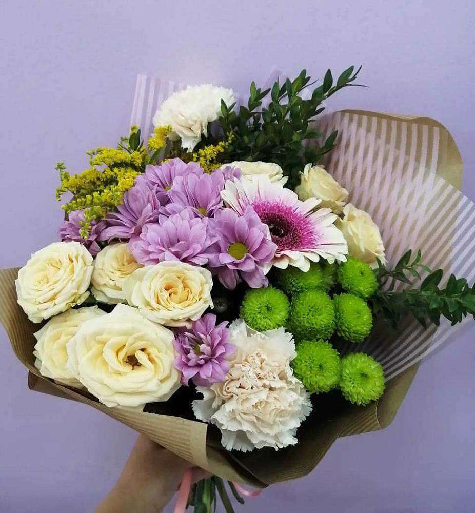 Букет цветов из: Хризантемы, Розы, Гвоздики и Герберы в Теплоозерске