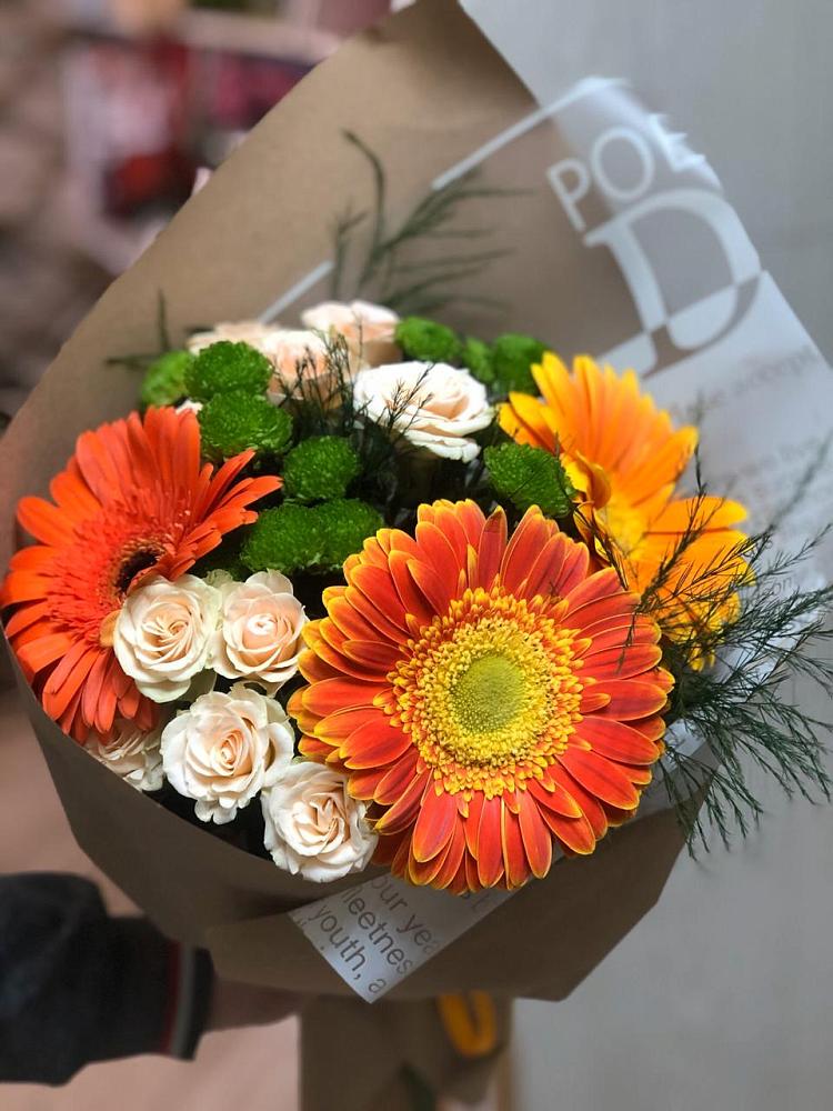 Букет цветов из: Герберы, Хризантемы и Розы в Теплоозерске